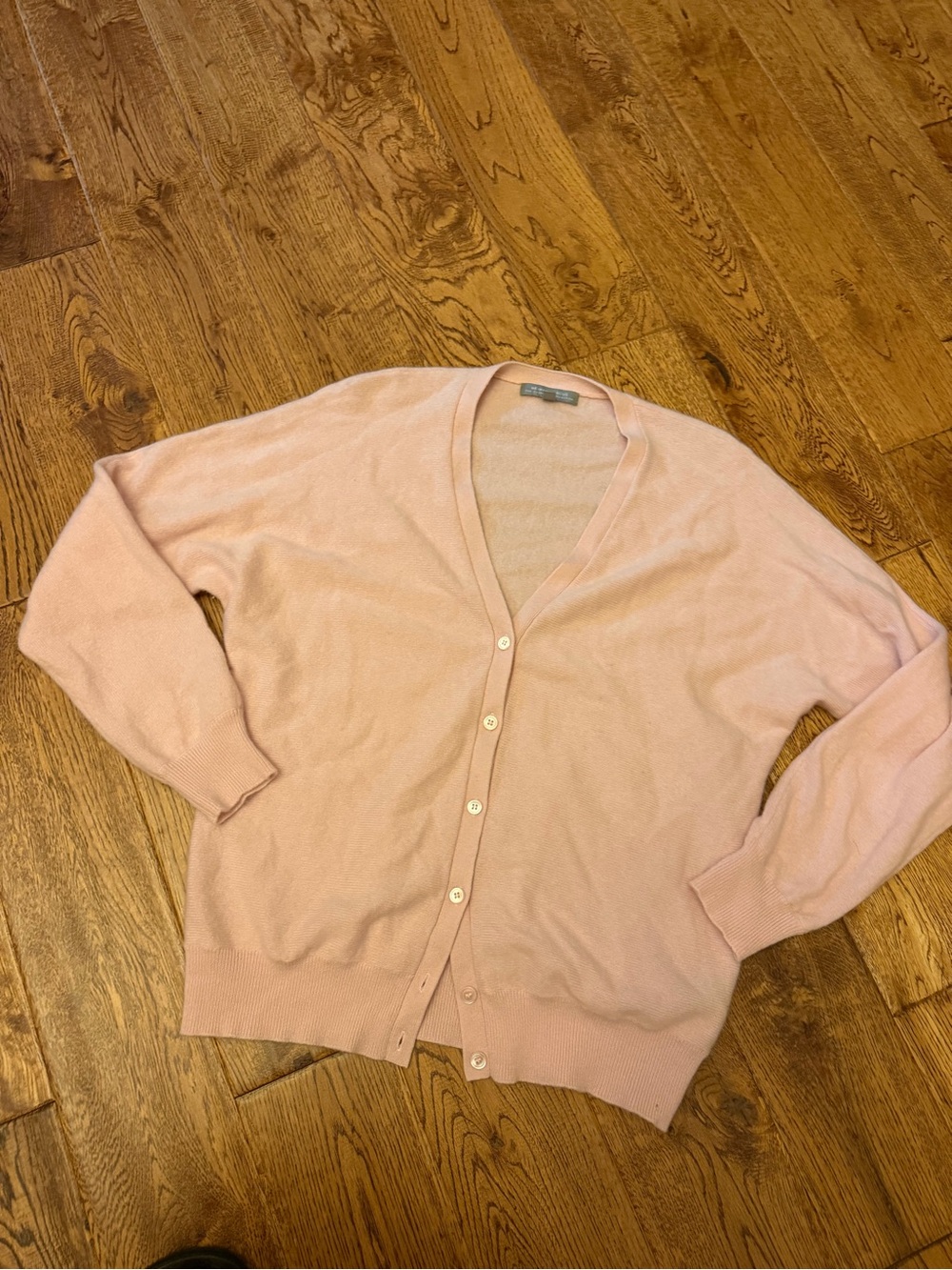 Neiman Marcus Cashmere Collection light bab Pink M Quiet Luxury smoke pet free